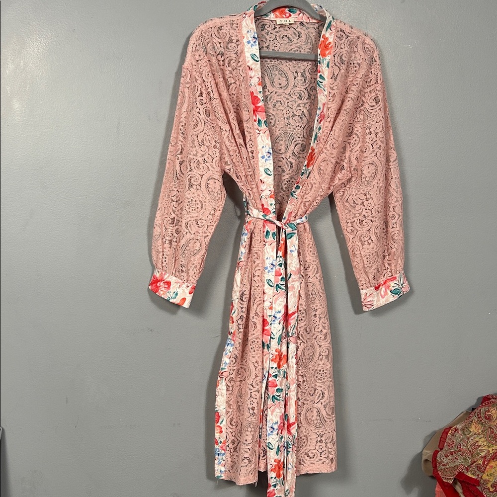 POL pink lace duster robe with floral trim size Small